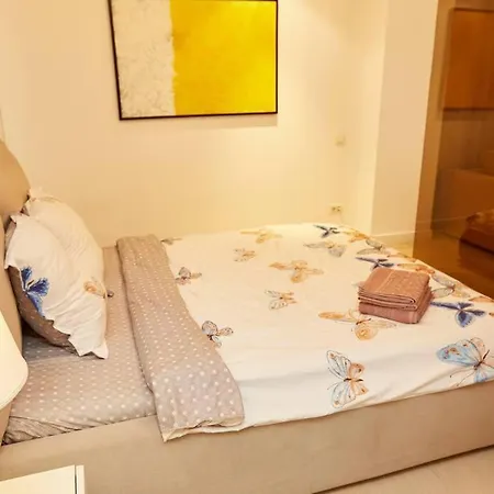 Vernescu Luxury 2 *